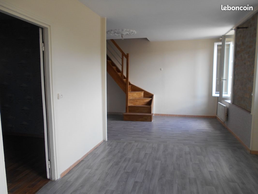 Appartement à louer, 78m², Champagnac