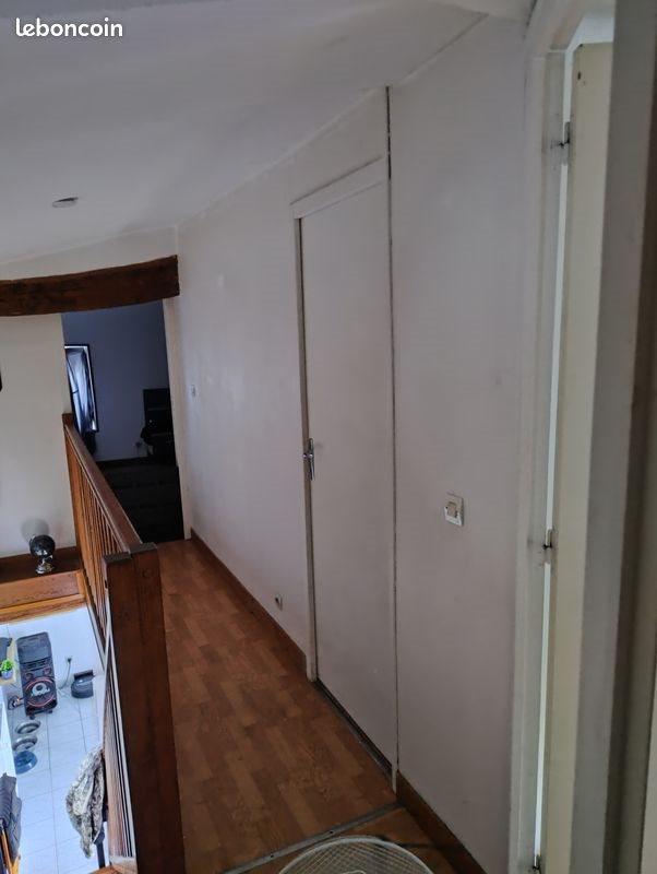 Maison à louer, 80m², Saint-Léger-de-Montbrun