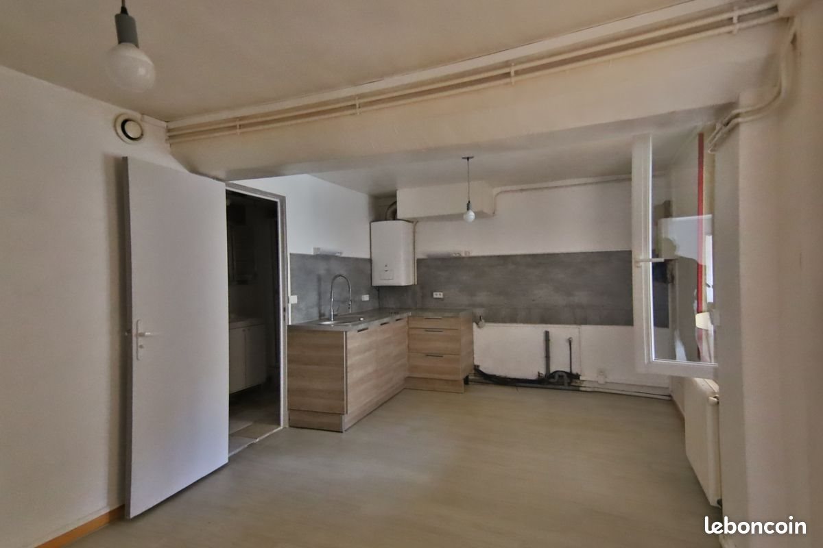 Maison à louer, 65m², Saint-Aubin-lès-Elbeuf