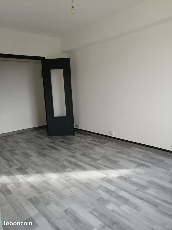 Appartement à louer, 58m², Neuves-Maisons