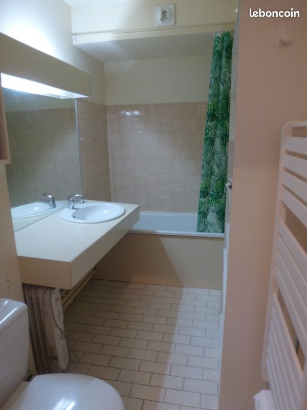 Appartement à louer, 23m², Nîmes