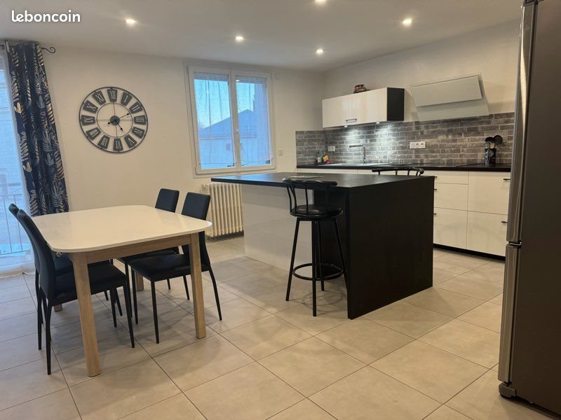 Appartement à louer, 95m², Morbier