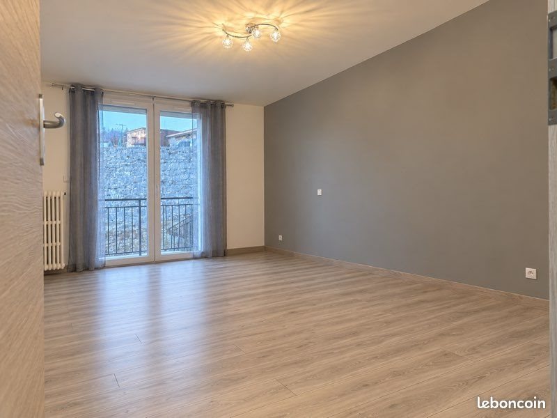 Appartement à louer, 95m², Morbier