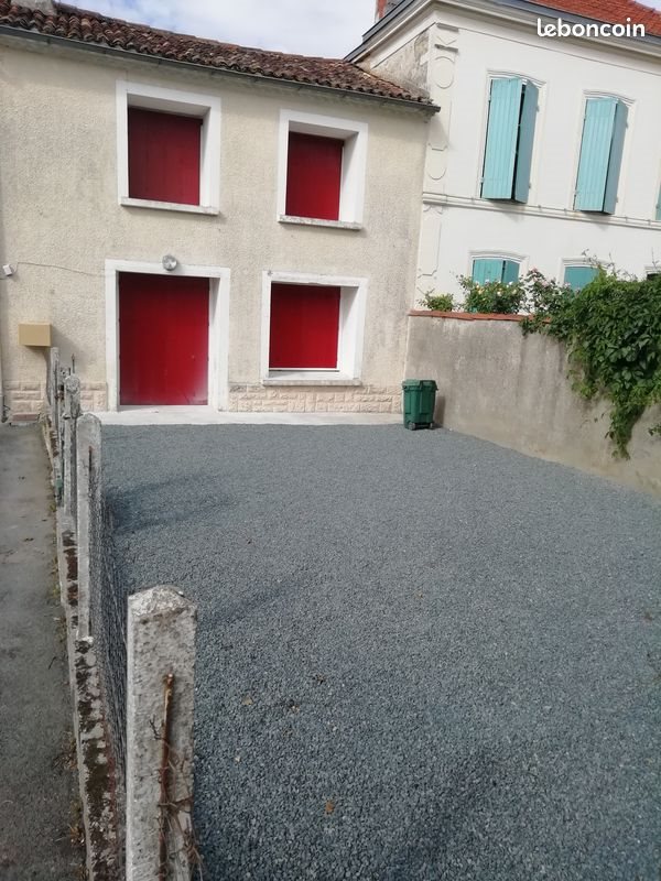 Maison à louer, 138m², Loulay
