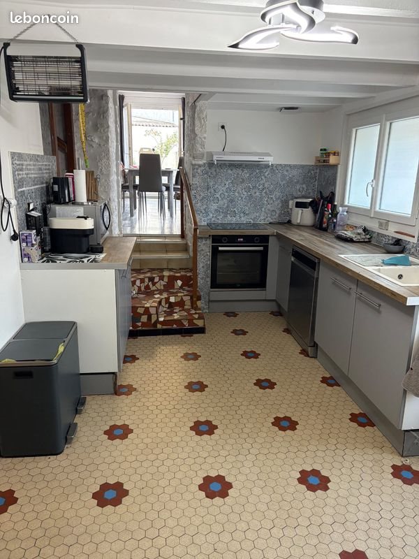 Maison à louer, 138m², Loulay