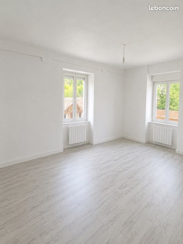 Appartement à louer, 80m², Deluz