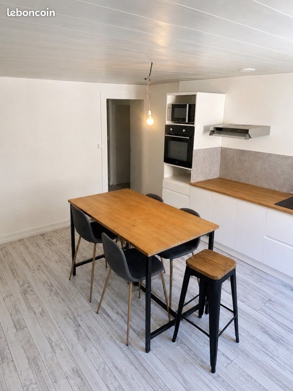 Appartement à louer, 80m², Deluz