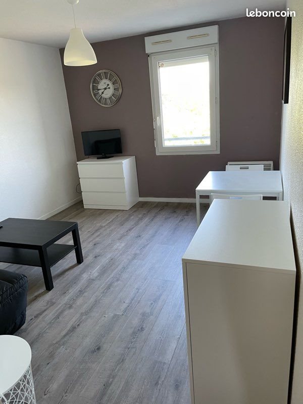 Appartement à louer, 21m², Niort