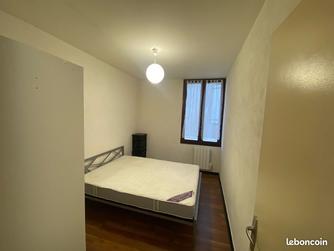 Appartement à louer, 48m², Terrasson-Lavilledieu