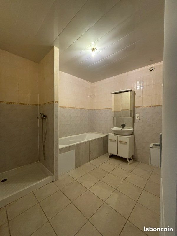 Appartement à louer, 95m², Champenoux