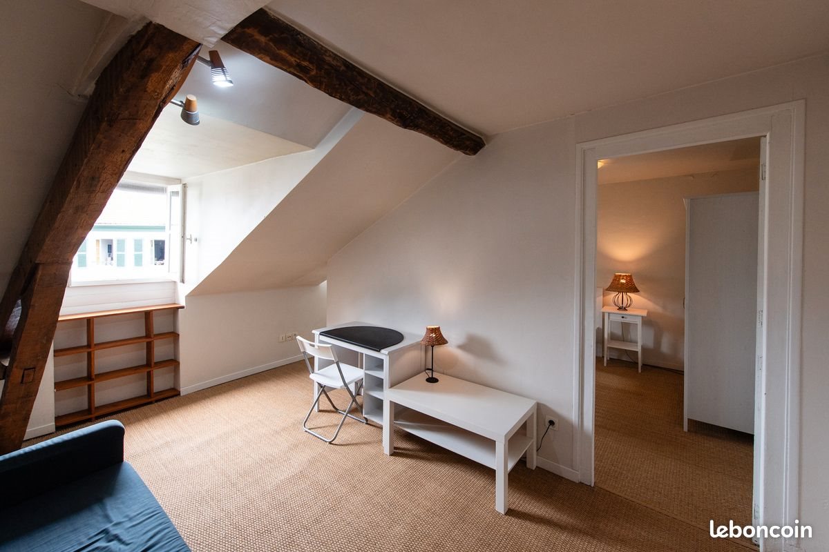 Appartement à louer, 24m², Pau