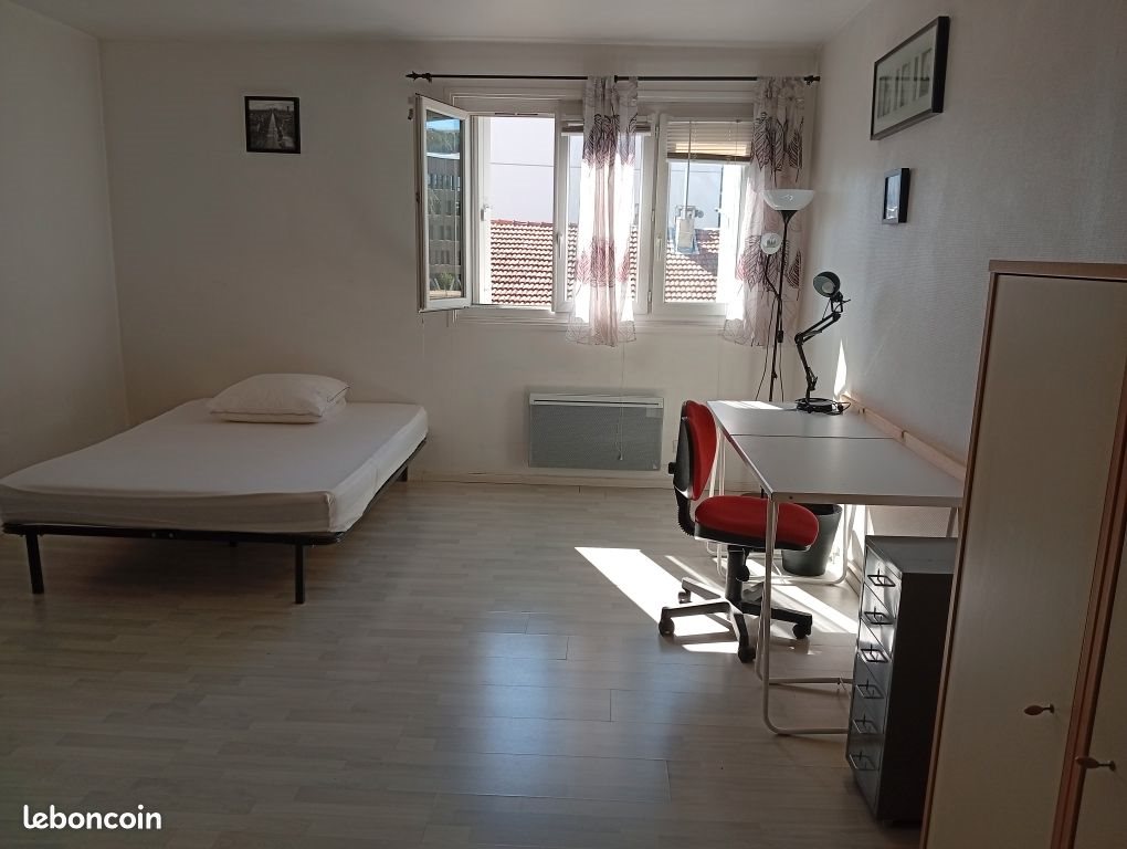Appartement à louer, 33m², Saint-Etienne