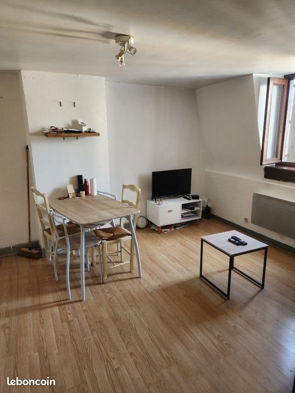 Appartement à louer, 26m², Brive-la-Gaillarde