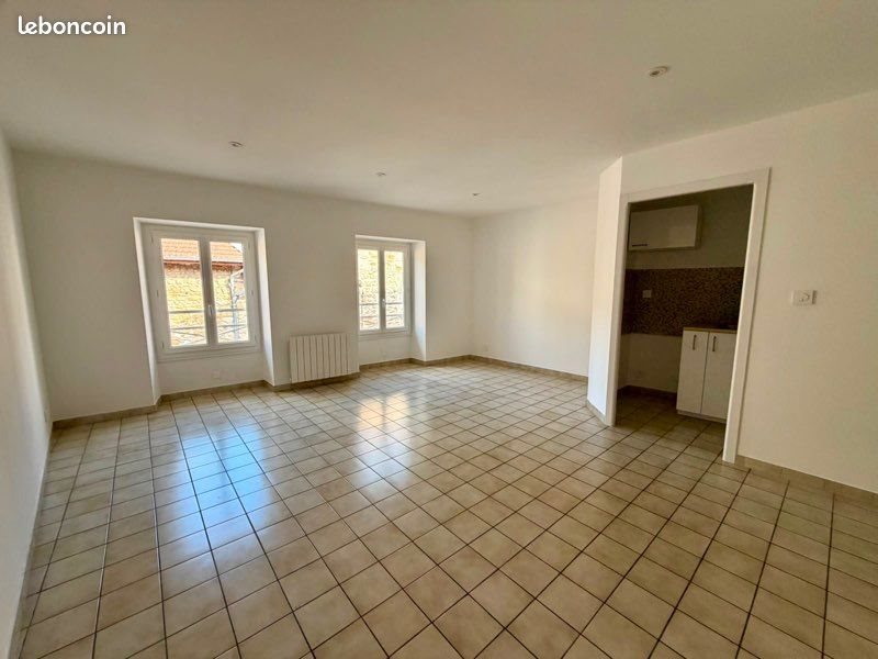 Appartement à louer, 42m², Lagnieu