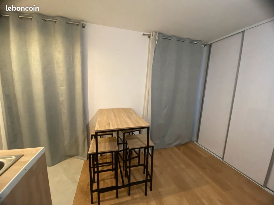 Appartement à louer, 23m², Paris 11ème