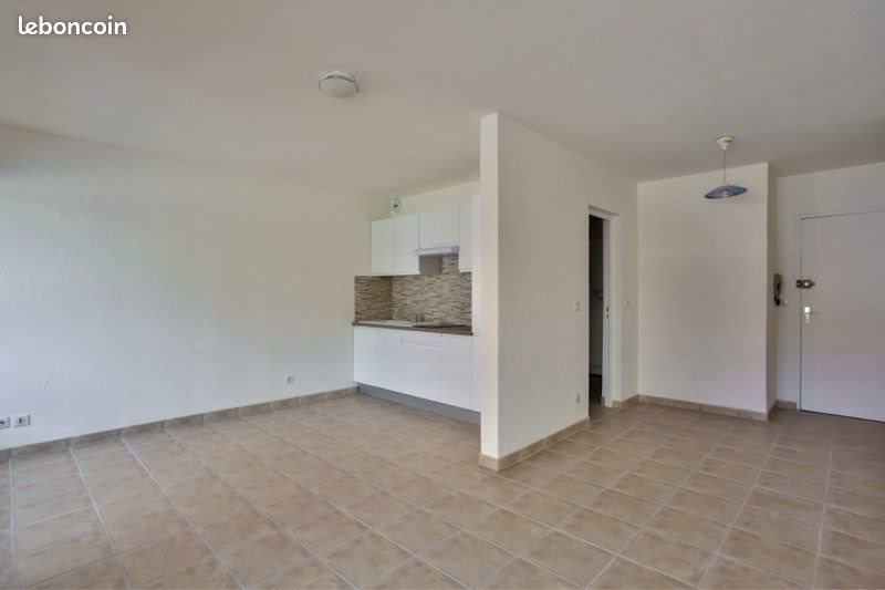 Appartement à louer, 31m², Mandelieu-la-Napoule