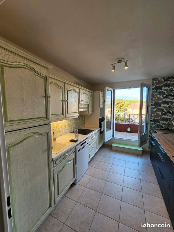 Appartement à louer, 78m², Dizy