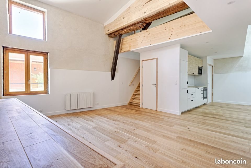 Appartement à louer, 93m², Millery