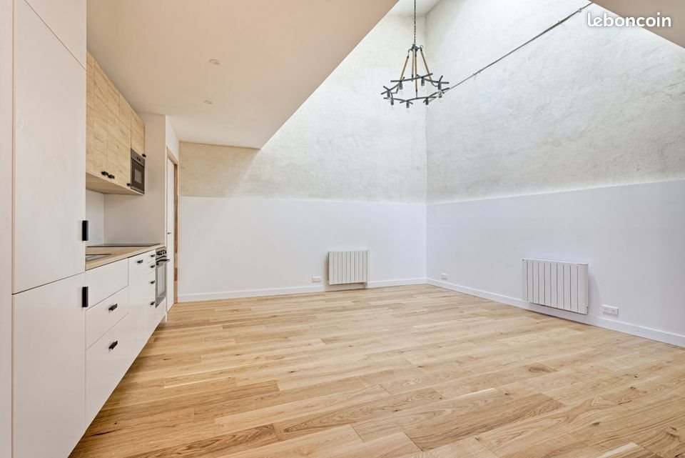 Appartement à louer, 93m², Millery