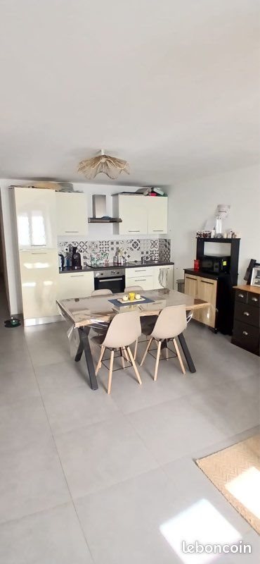 Appartement à louer, 61m², Pulligny