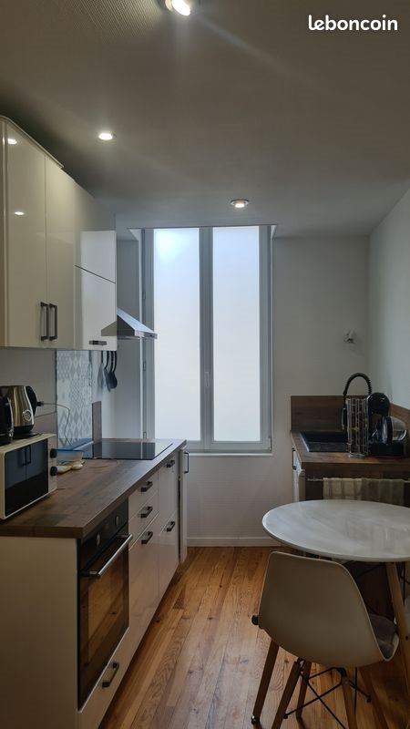 Appartement à louer, 55m², Saintes
