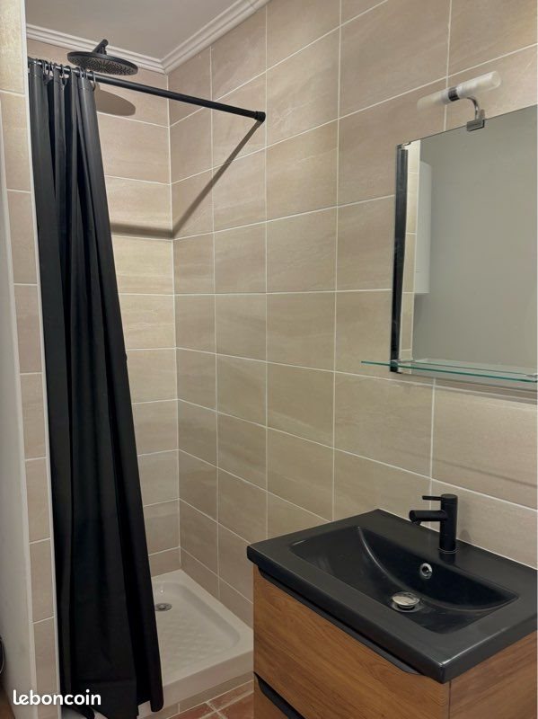 Appartement à louer, 35m², Nîmes