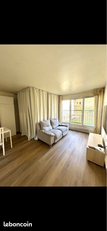 Appartement à louer, 28m², Paris 18ème
