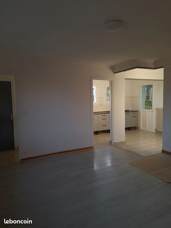 Maison à louer, 60m², Randan