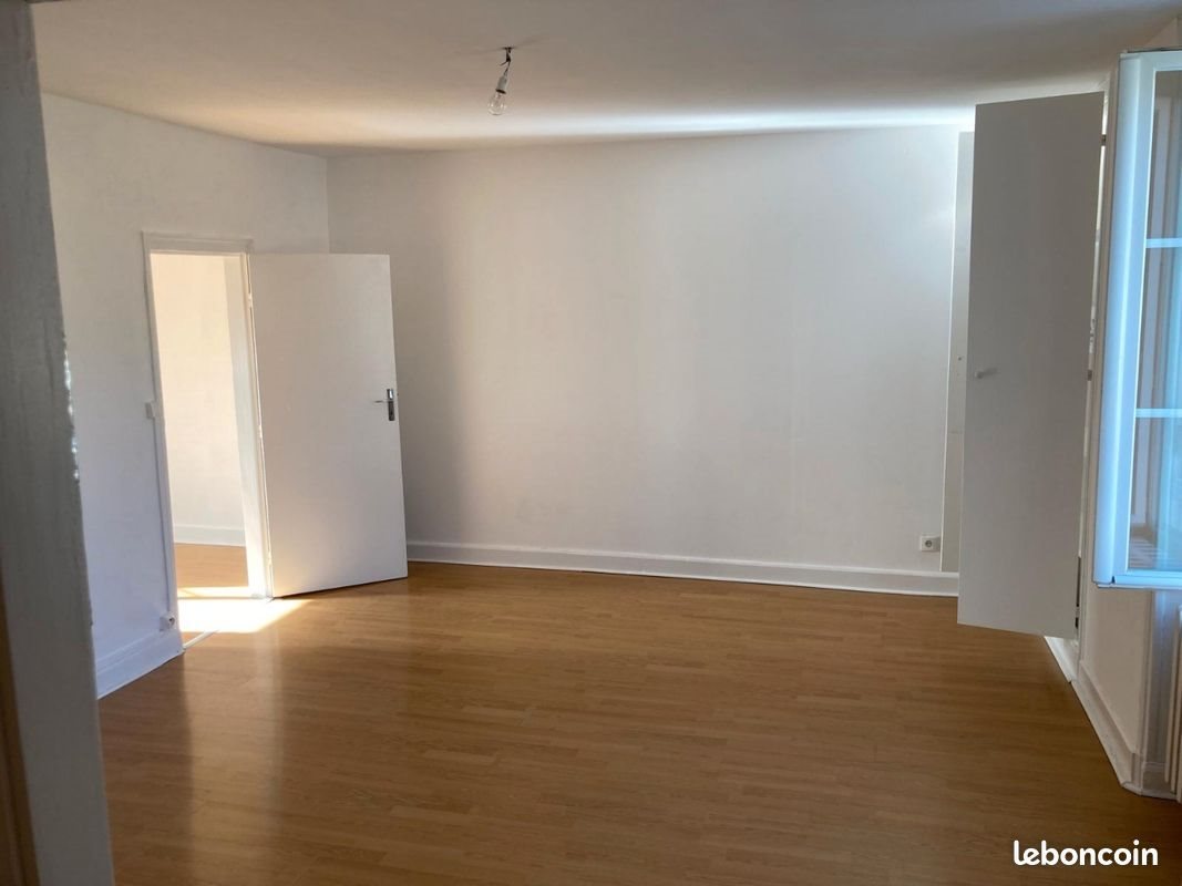 Appartement à louer, 75m², Sainte-Sévère-sur-Indre
