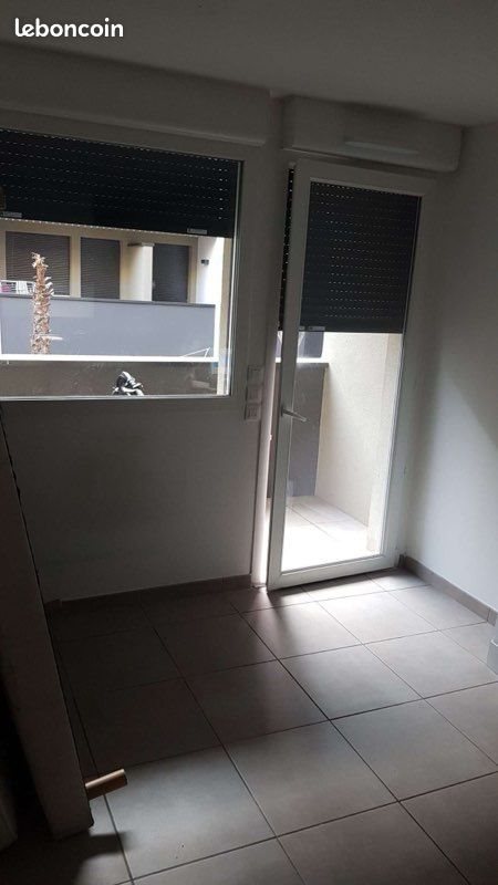 Appartement à louer, 28m², Saint-Priest