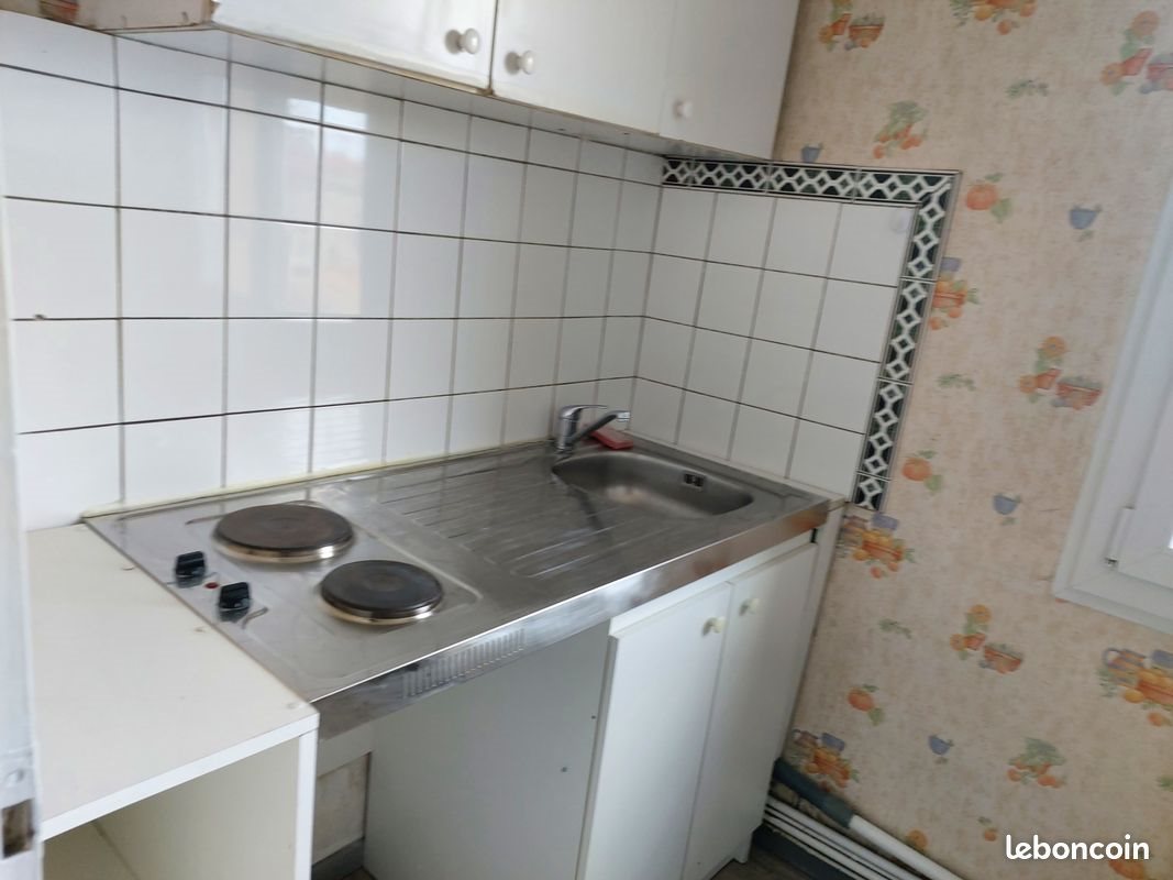 Appartement à louer, 23m², Niort