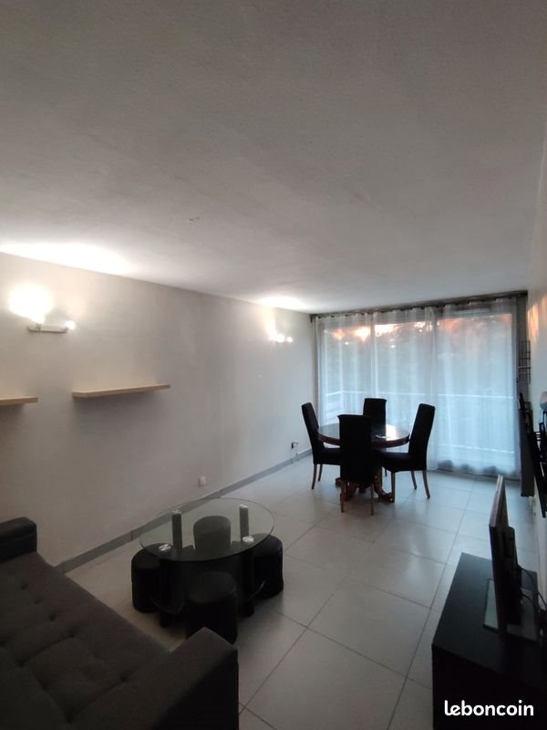 Appartement à louer, 61m², Toulon