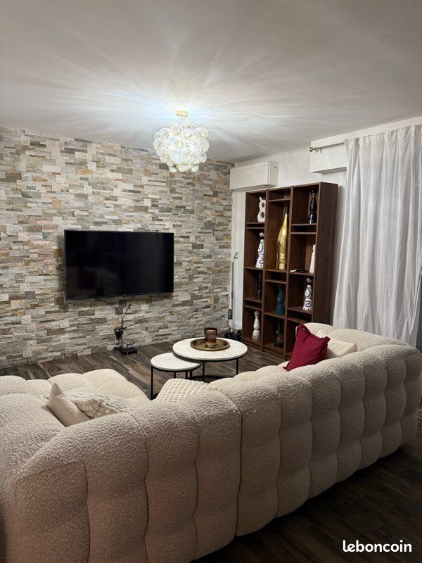 Appartement à louer, 64m², Cogolin