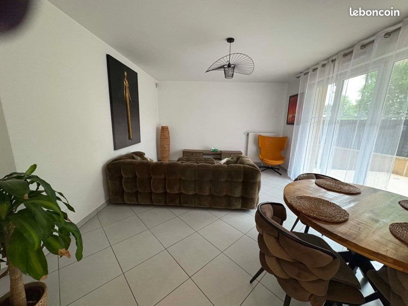 Appartement à louer, 68m², Montévrain