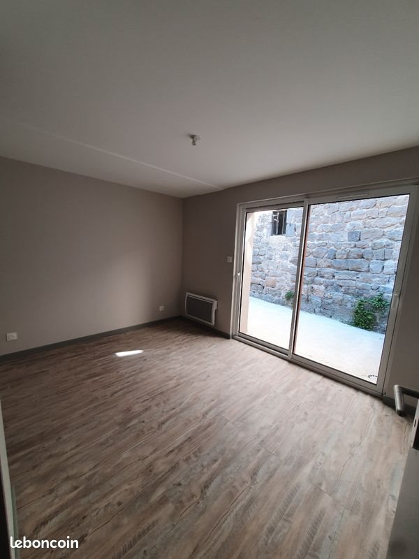 Appartement à louer, 82m², Saint-Bonnet-le-Château