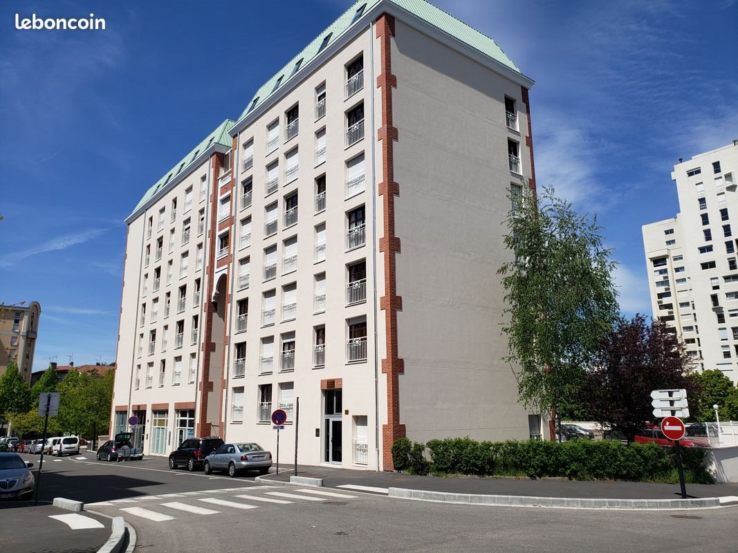 Appartement à louer, 20m², Saint-Étienne