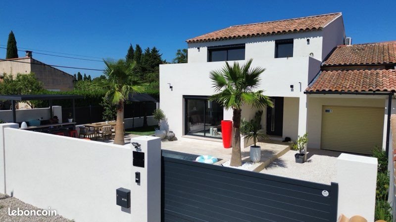 Maison à vendre, 163m², Grans