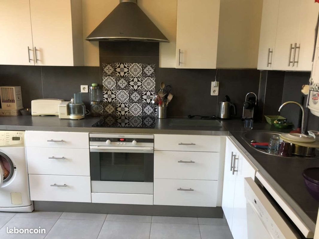 Appartement à louer, 73m², Roquefort-la-Bédoule