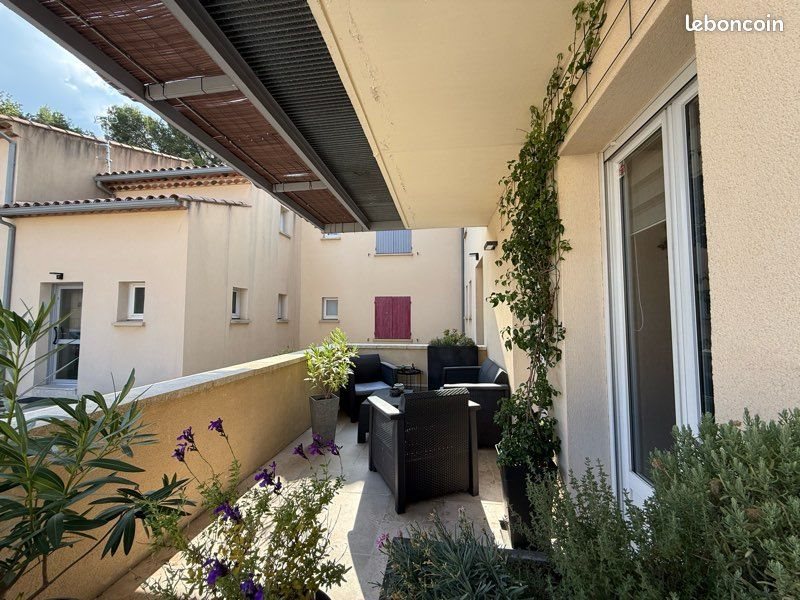 Appartement à vendre, 69m², Meyrargues