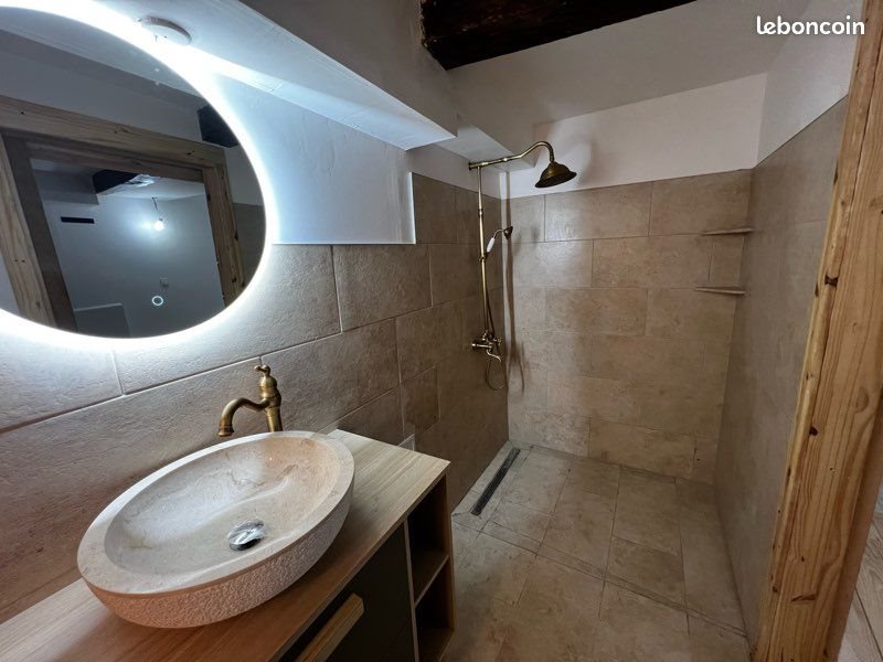 Appartement à louer, 55m², La Buisse
