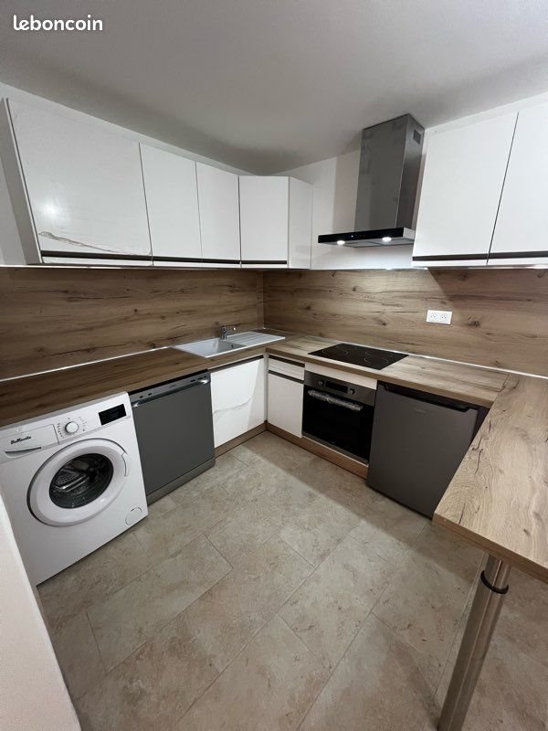 Appartement à louer, 55m², La Buisse