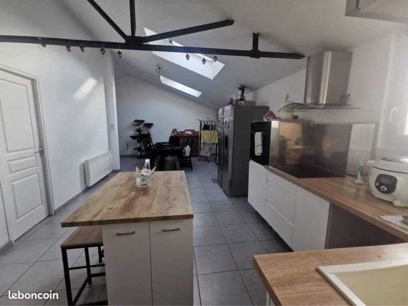 Appartement à louer, 100m², Mardeuil