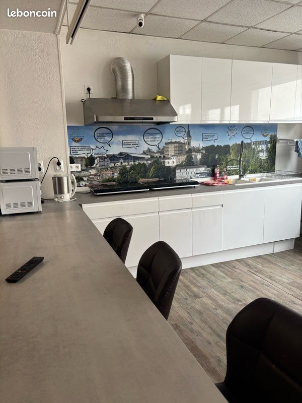 Maison à louer, 600m², Angoulême