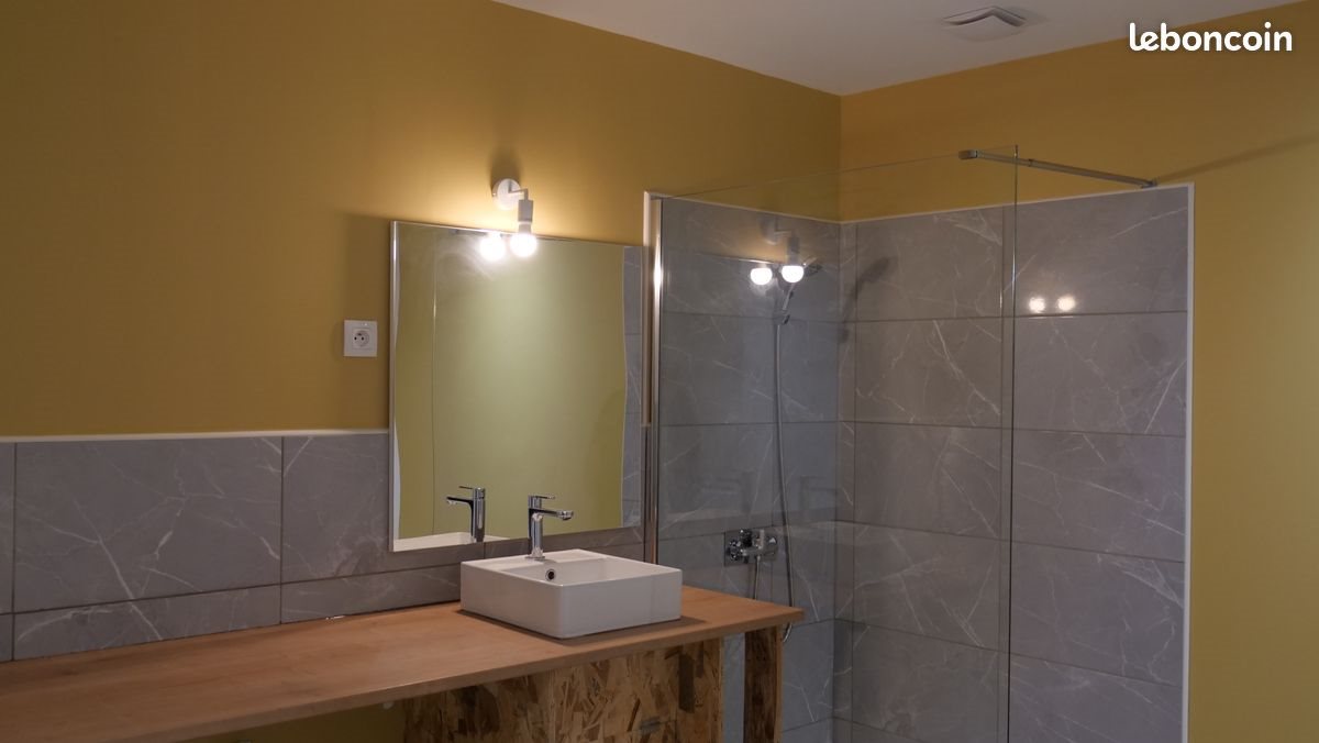 Maison à louer, 151m², Piégut-Pluviers