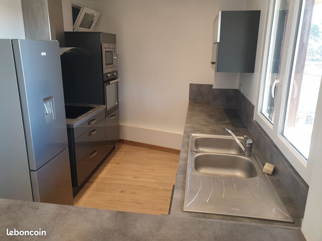 Appartement à louer, 70m², Nîmes