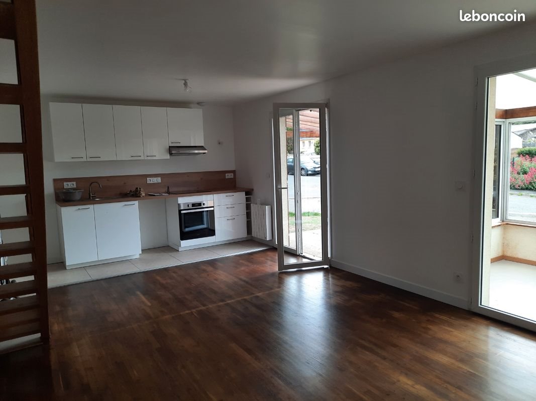 Maison à louer, 74m², Châtelaudren