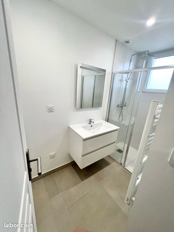 Appartement à louer, 50m², Pont-de-Chéruy
