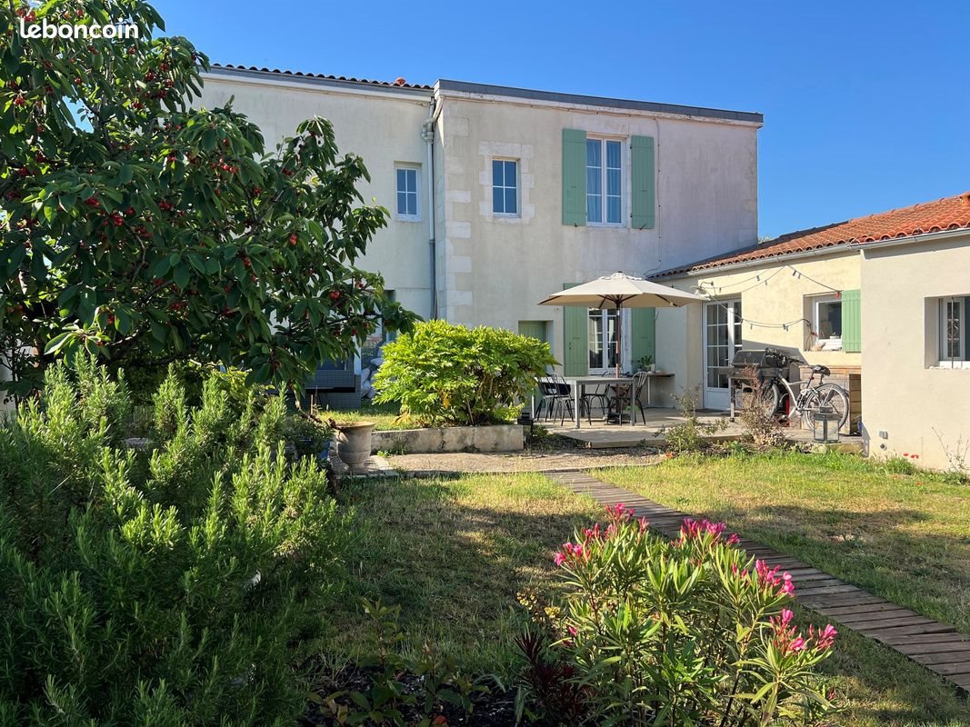 Maison à vendre, 185m², Charron