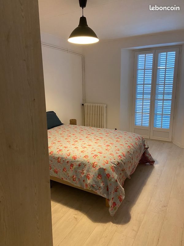 Appartement à louer, 72m², Le Malzieu-Ville