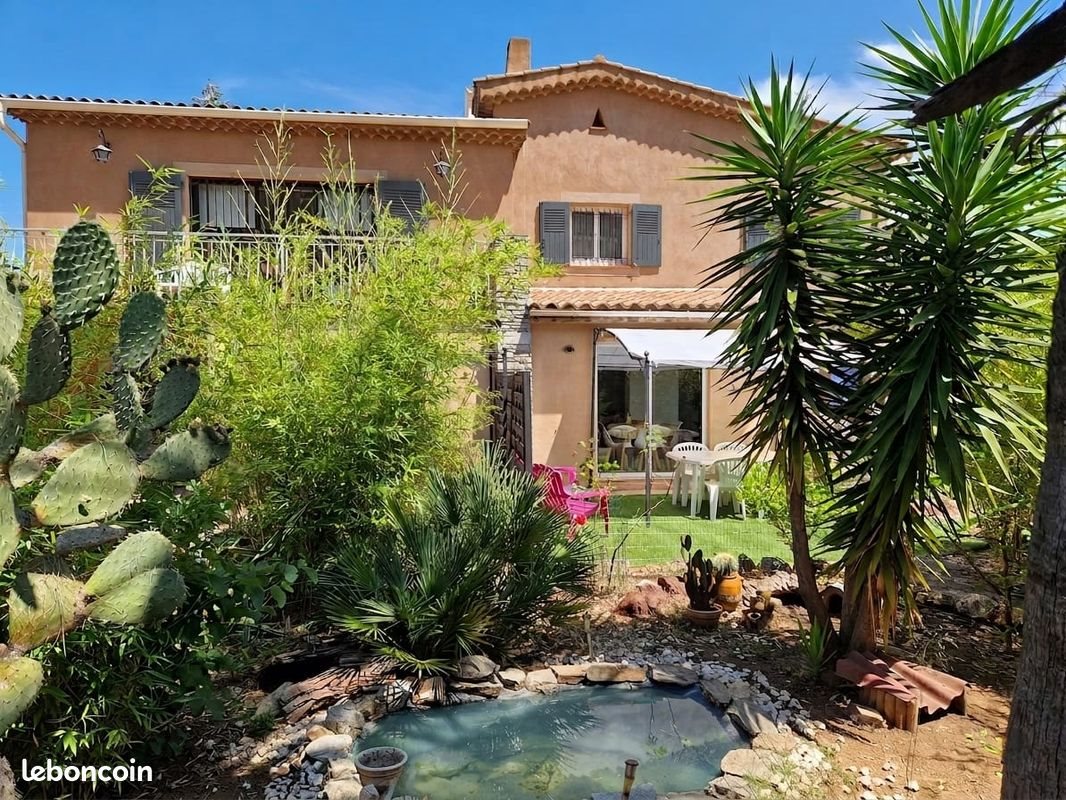 Maison à vendre, 208m², La Crau
